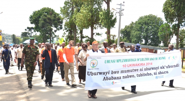 Walk to Musanze stadium by participants of World Mental Health Day 2014