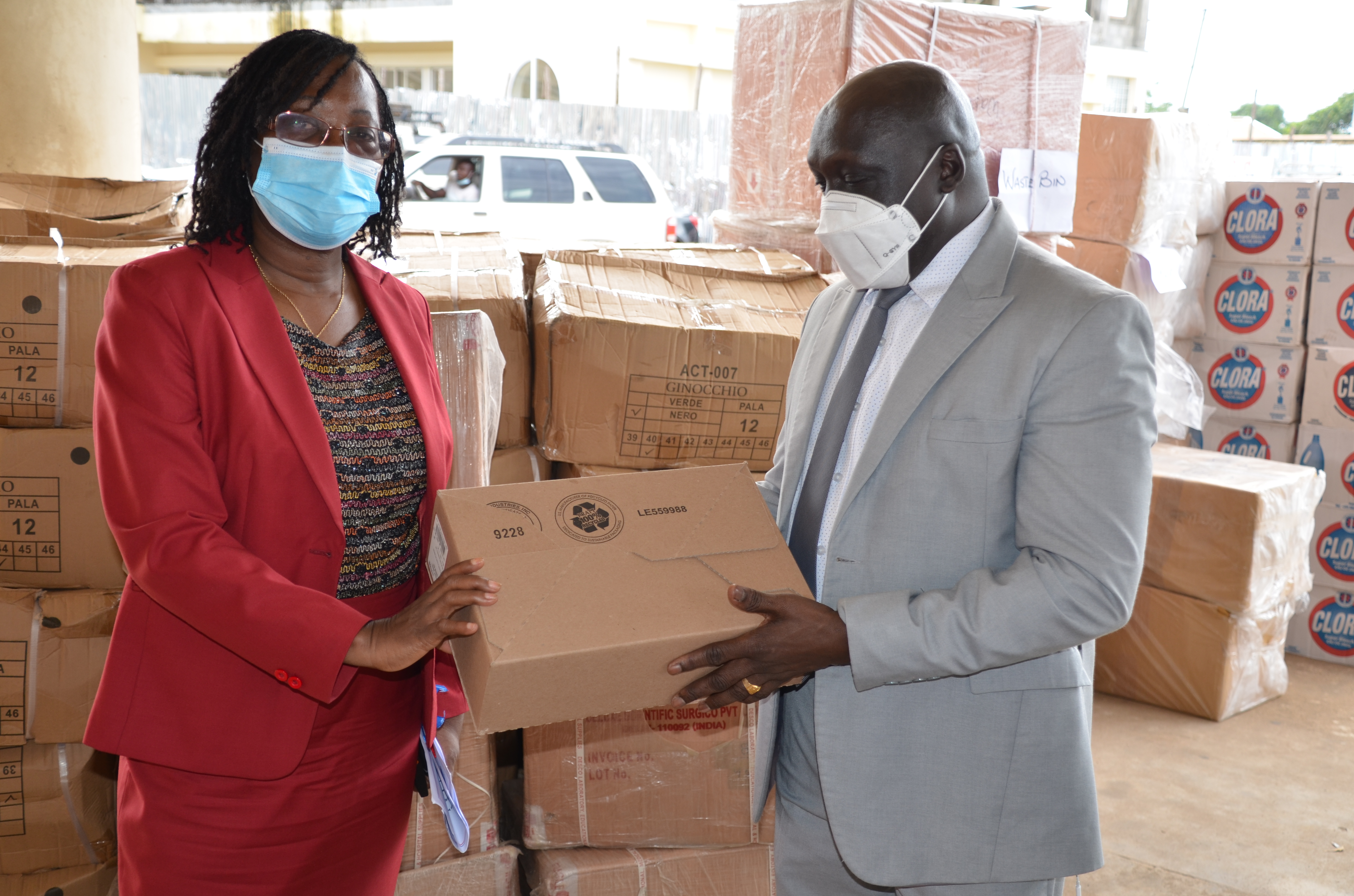 Dr. Jallah , Min. of Health and Dr. Clement, WR during the donation ceremony at MOH in Monrovia