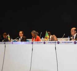 Vue partielle des dignitaires à la table d’honneur, Dr Lucile Imboua, 3ème à partir de la droite