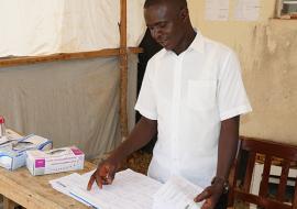 Mohamed Sesay, laboratory technician at Kenema Government Hospital, Sierra Leone WHO/S. Gborie