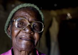 woman-zimbabwe-helpage