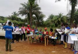 WHO National Epidemiologist sensitizing the Community Health Volunteers on the IDSR priority diseases and conditions, Gbarpolu County