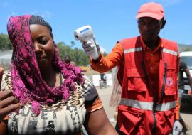 Temperature screening at Mpondwe Border point in Kasese District 