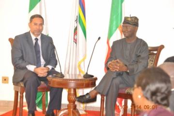 The WR, Dr. Rui Vaz and Governor Babatunde Fashola