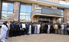 08 Photo de famille des participants aux assises de Lome sur la surveillance