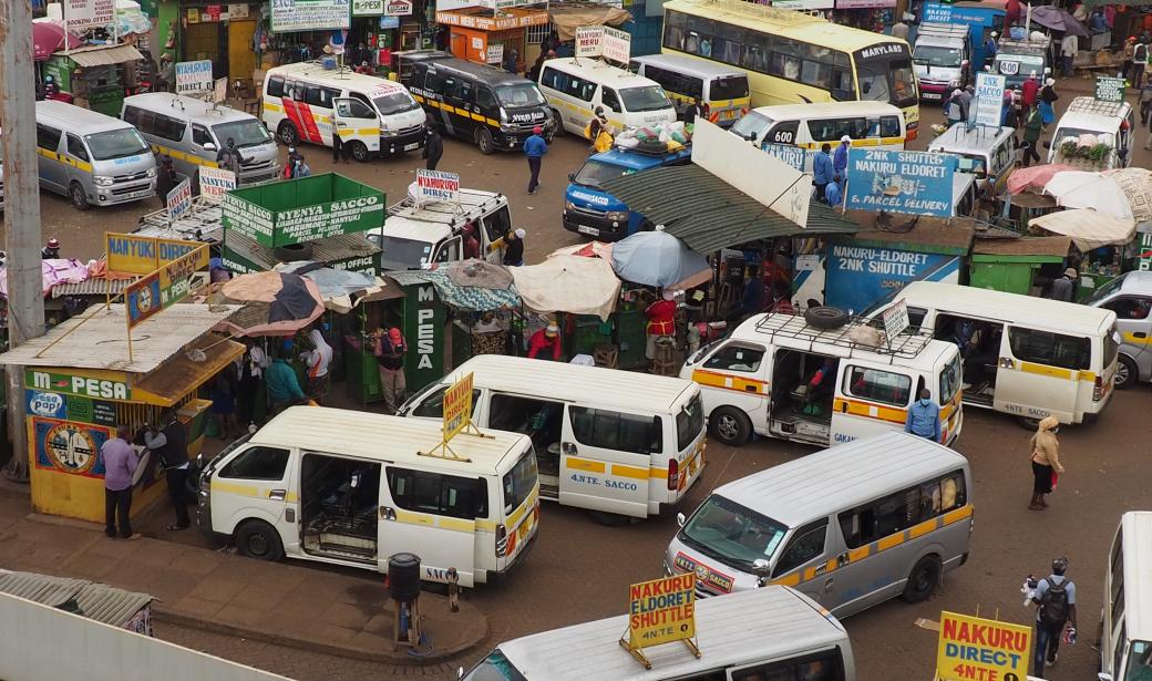 Limiter la propagation de la COVID-19 dans les transports en commun au Kenya