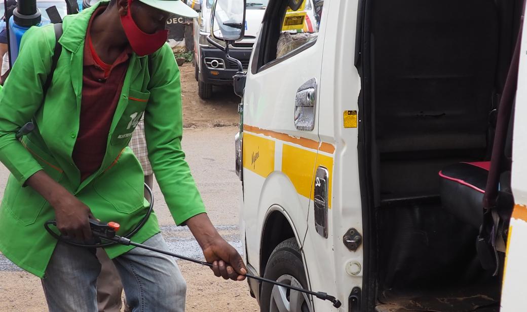 Limiter la propagation de la COVID-19 dans les transports en commun au Kenya